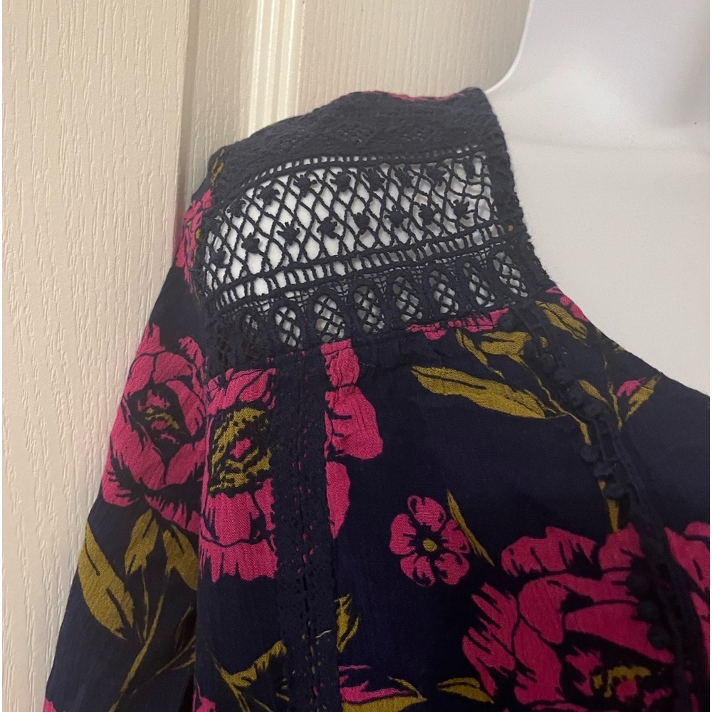 🔥 Express fashion • Navy and fuchsia banded peasant top - Picture 6 of 14